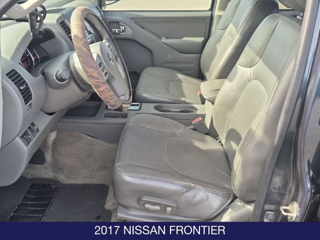 Used 2017 Nissan Frontier SL w/ Moonroof Package RWD image 18