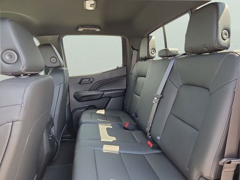 New 2026 Chevrolet Colorado Trail Boss AWD/4WD image 10