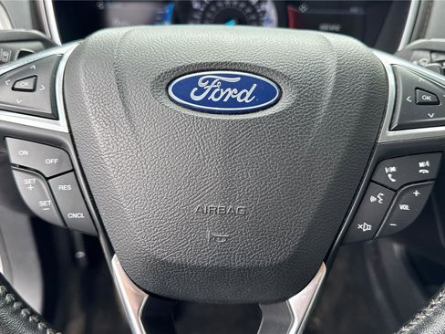 Used 2019 Ford Fusion SE w/ Equipment Group 151A image 16