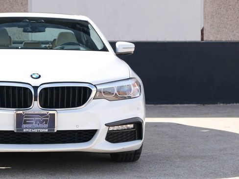 Used 2018 BMW 540i image 3