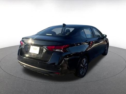 Used 2025 Nissan Versa SV image 12