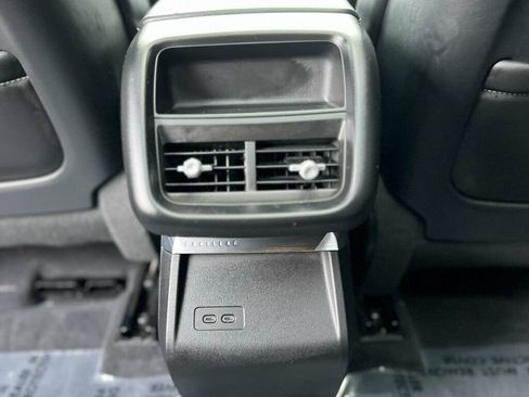 Used 2024 Cadillac Lyriq Luxury AWD/4WD image 18