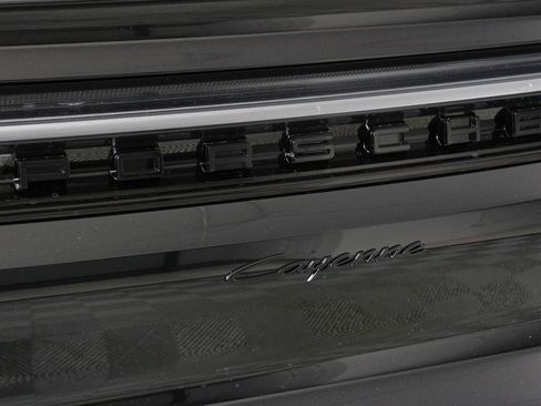 New 2026 Porsche Cayenne Coupe image 22