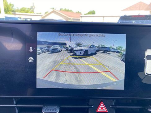 Certified 2023 Kia Sportage EX FWD image 18