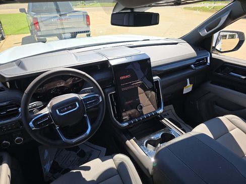 New 2026 GMC Yukon Elevation image 9