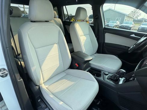 Used 2019 Volkswagen Tiguan SEL Premium R-Line image 27