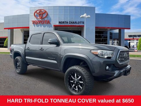 Used 2019 Toyota Tacoma TRD Off-Road image 1