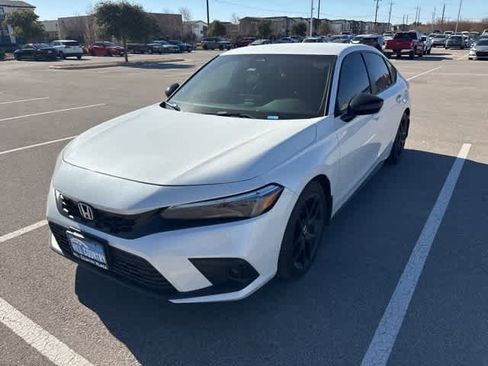 Used 2023 Honda Civic Sport image 1