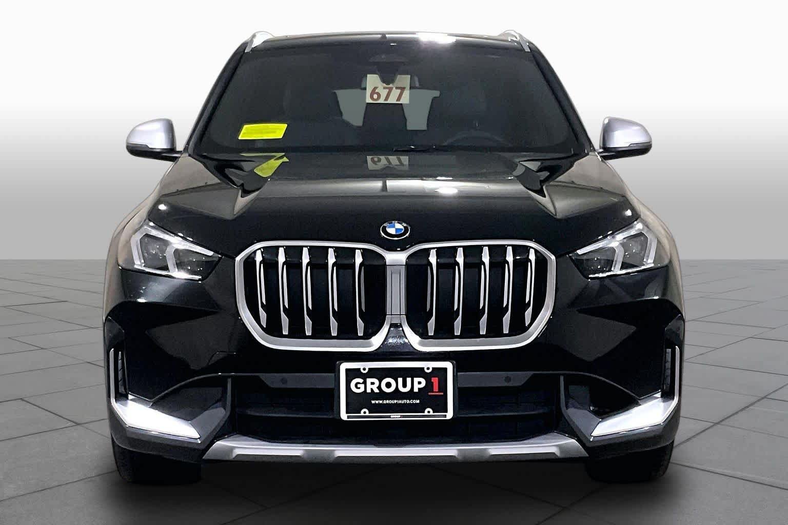 Used 2023 BMW X1 xDrive28i w/ Convenience Package AWD/4WD image 3
