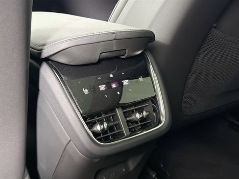 New 2026 Volvo EX90 Plus AWD/4WD image 25