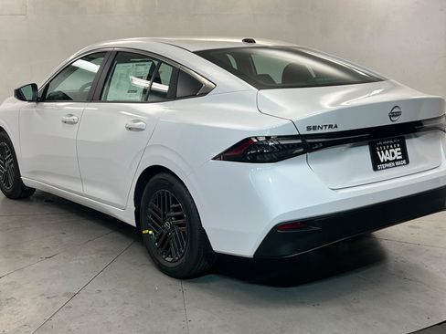 New 2026 Nissan Sentra SV FWD image 3