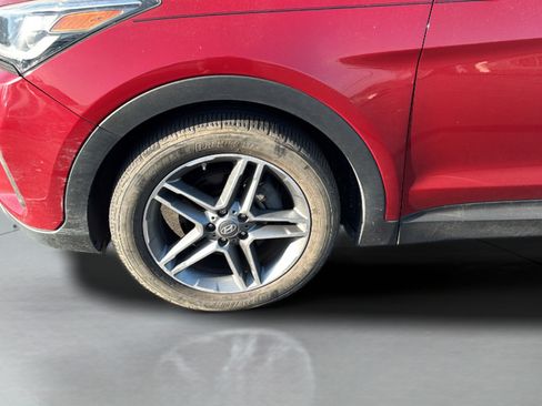 Used 2017 Hyundai Santa Fe AWD w/ Cargo Package image 17