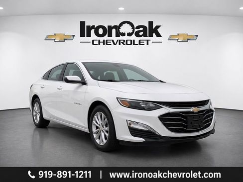 Used 2020 Chevrolet Malibu LT FWD image 1