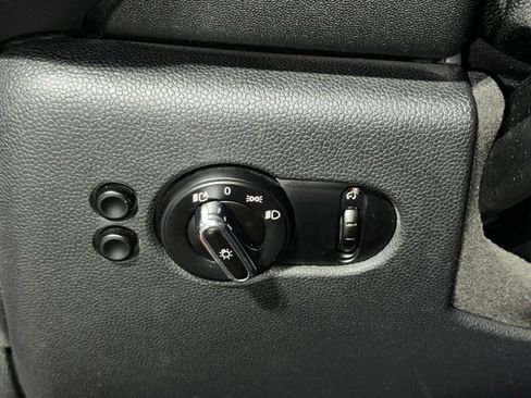 Used 2015 MINI Cooper 2-Door Hardtop image 36