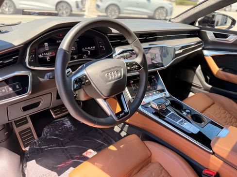 Used 2021 Audi RS 7 Sportback w/ Black Optic Package AWD/4WD image 15