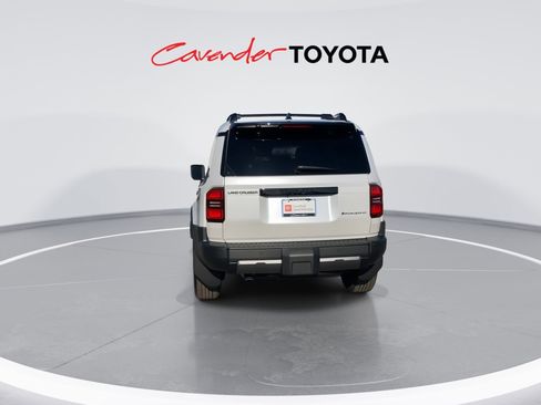 Used 2025 Toyota Land Cruiser image 7