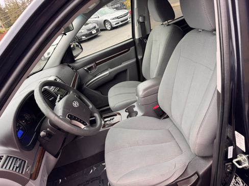 Used 2011 Hyundai Santa Fe GLS FWD image 7