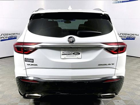 Used 2018 Buick Enclave Premium w/ Experience Buick Package image 4