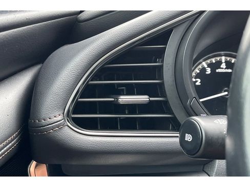 Certified 2023 MAZDA MAZDA3 s w/ Appearance Package image 29