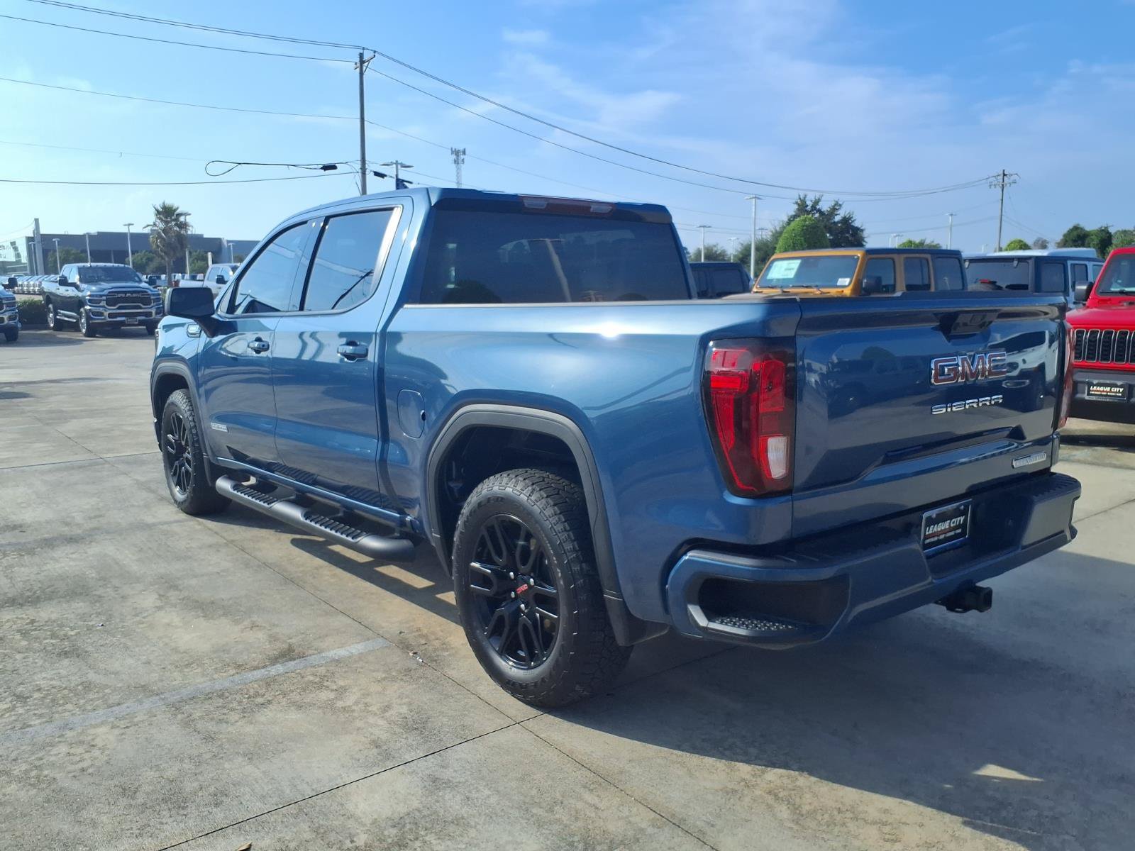 Used 2026 GMC Sierra 1500 Elevation w/ Elevation Select Package RWD image 4