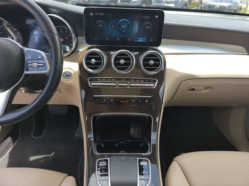 Used 2022 Mercedes-Benz GLC 300 image 25