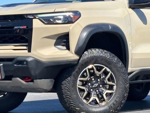 Used 2023 Chevrolet Colorado ZR2 w/ ZR2 Convenience Package III image 2