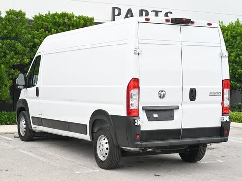 Used 2023 RAM ProMaster 2500 FWD image 4