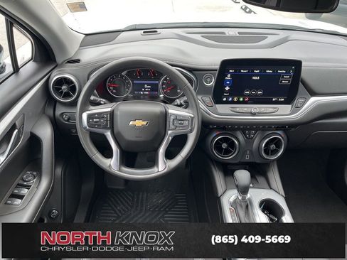 Used 2024 Chevrolet Blazer LT image 12