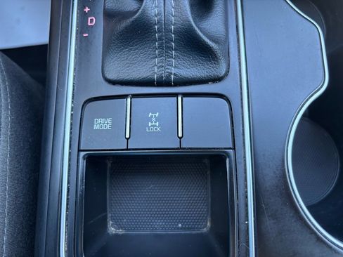 Used 2019 Kia Sorento LX image 40