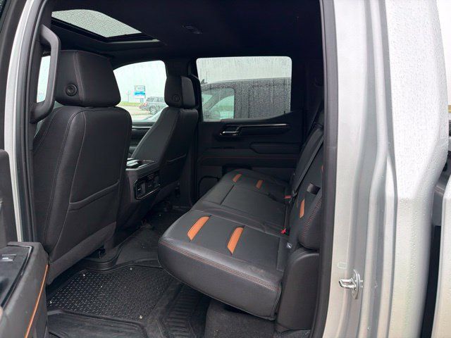 Used 2022 GMC Sierra 1500 AT4 w/ AT4 Premium Package AWD/4WD image 9