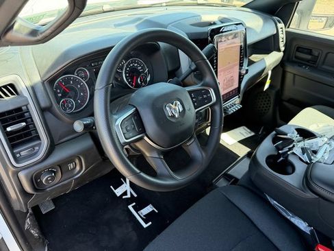 New 2026 RAM 2500 Tradesman AWD/4WD image 15