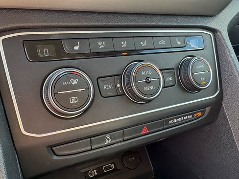 Used 2019 Volkswagen Atlas SE FWD image 20