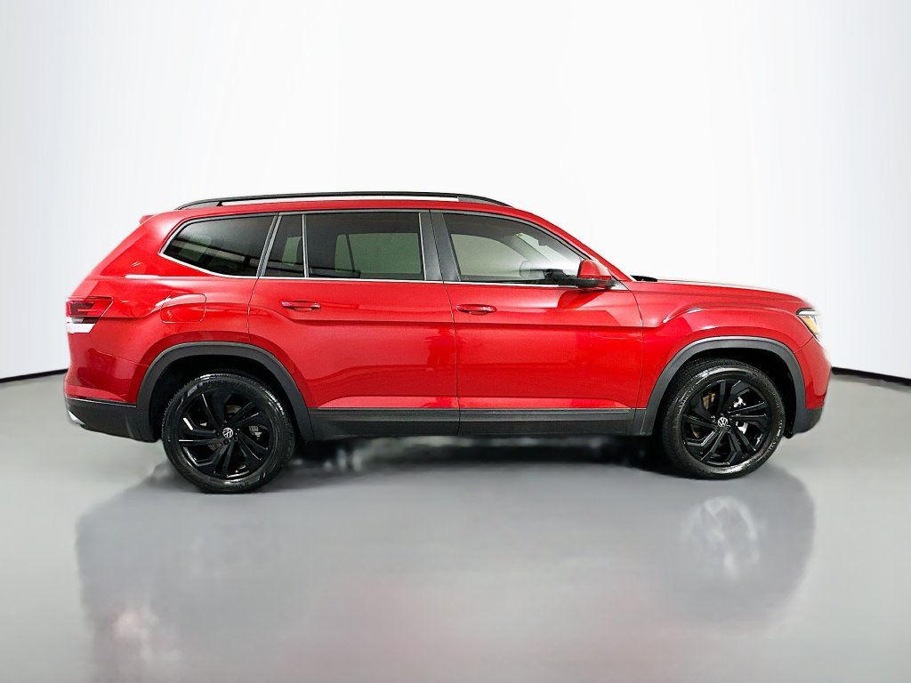Used 2023 Volkswagen Atlas SE w/ Black Wheel Package FWD image 4