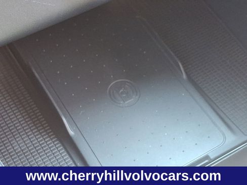 New 2026 Volvo XC40 B5 Plus w/ Protection Package Premier image 21