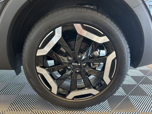 New 2025 Kia Telluride EX w/ EX Captain's Chair Package image 7