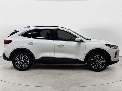 New 2025 Ford Escape Base image 6