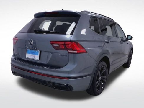 Used 2024 Volkswagen Tiguan SE R-Line image 7