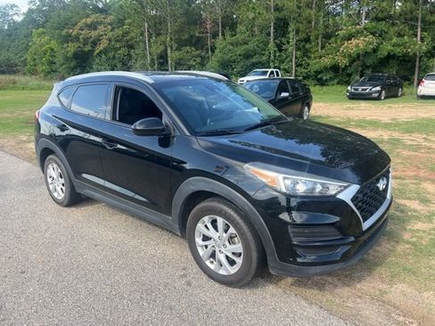 Used 2020 Hyundai Tucson Value w/ Cargo Package FWD image 2