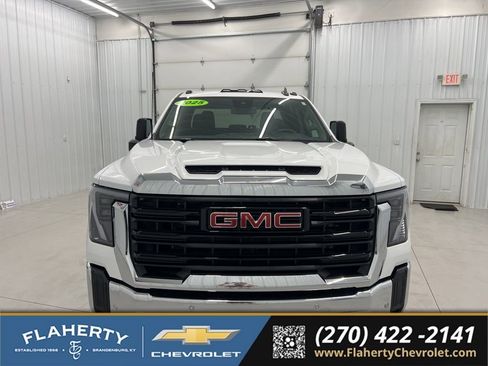Used 2025 GMC Sierra 2500 Pro w/ 1SA Pro Safety Plus Package AWD/4WD image 7