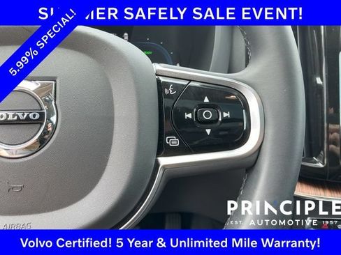 Certified 2023 Volvo XC60 T8 Plus AWD/4WD image 24