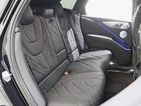 Used 2023 BMW XM AWD/4WD image 33