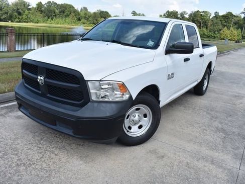 Used 2017 RAM 1500 Tradesman RWD image 6