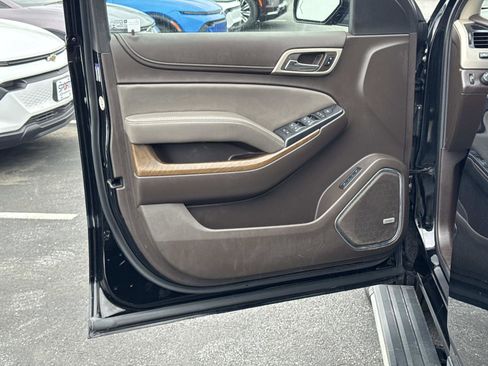 Used 2019 GMC Yukon XL Denali w/ Open Road Package image 17