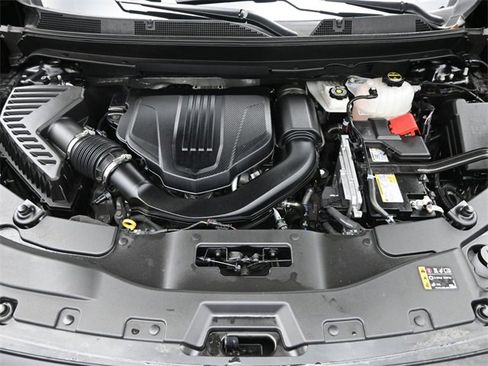 Certified 2025 GMC Acadia Elevation image 24