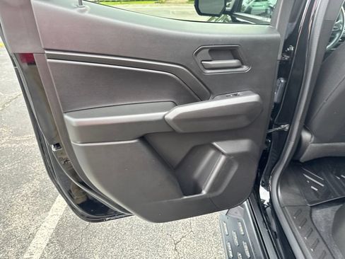Used 2024 Chevrolet Colorado Trail Boss w/ Technology Package AWD/4WD image 32