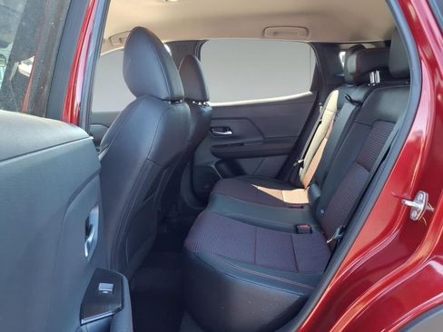 Used 2025 Nissan Kicks SR FWD image 11