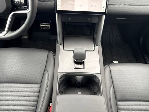 New 2025 Land Rover Discovery Sport S image 24