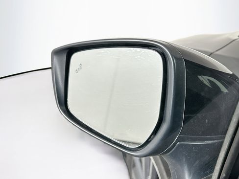 Used 2023 Nissan Versa SV image 16