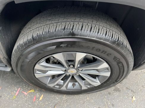 Used 2025 Chevrolet Equinox LT image 29