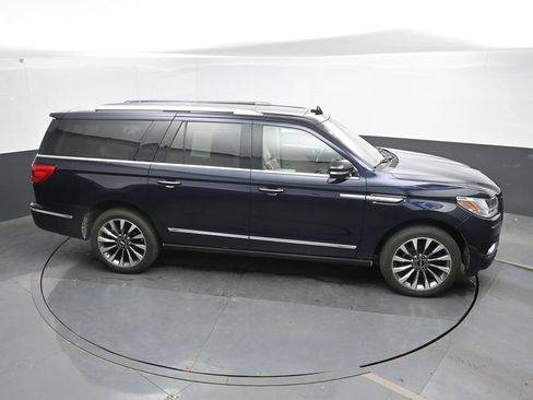 Used 2021 Lincoln Navigator L Reserve w/ Luxury Package AWD/4WD image 24
